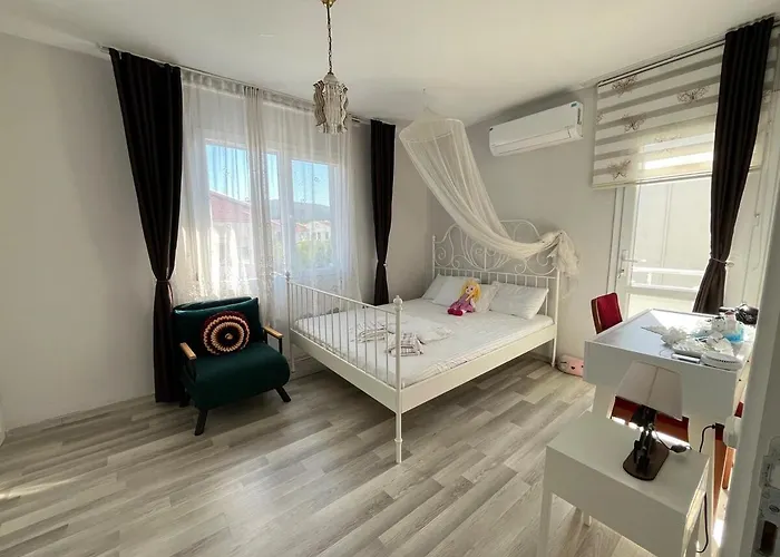 فيلة With Private Pool In Alacati *