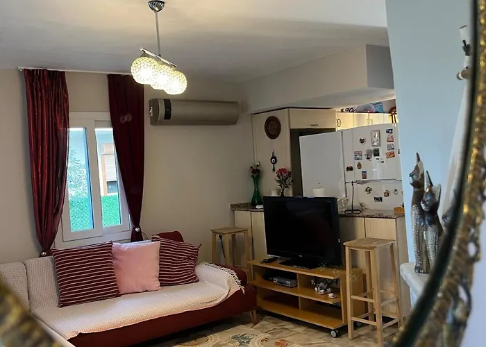 With Private Pool In Alacati فيلة