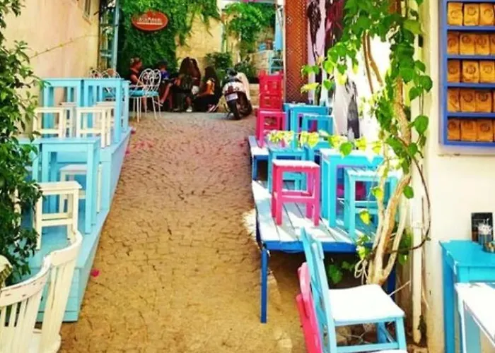 With Private Pool In Alacati فيلة