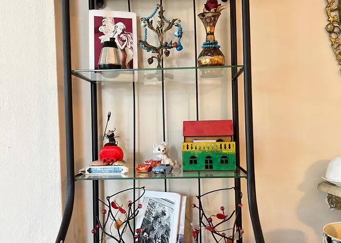 Villa With Private Pool In Alaçatı Çeşme